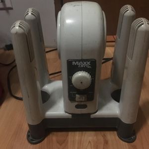 Maxxdry boot and glove dryer